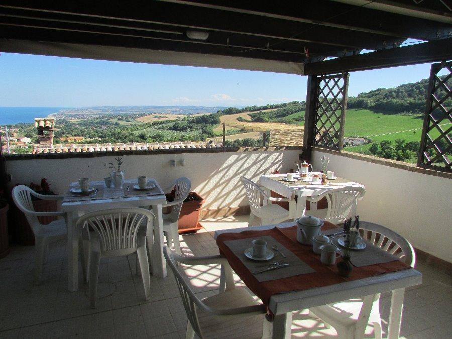 B&B A Casa Mia Sirolo Exteriér fotografie